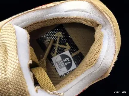   90 Nike AA7293-200 O-W Desert Air Ore Max 0626